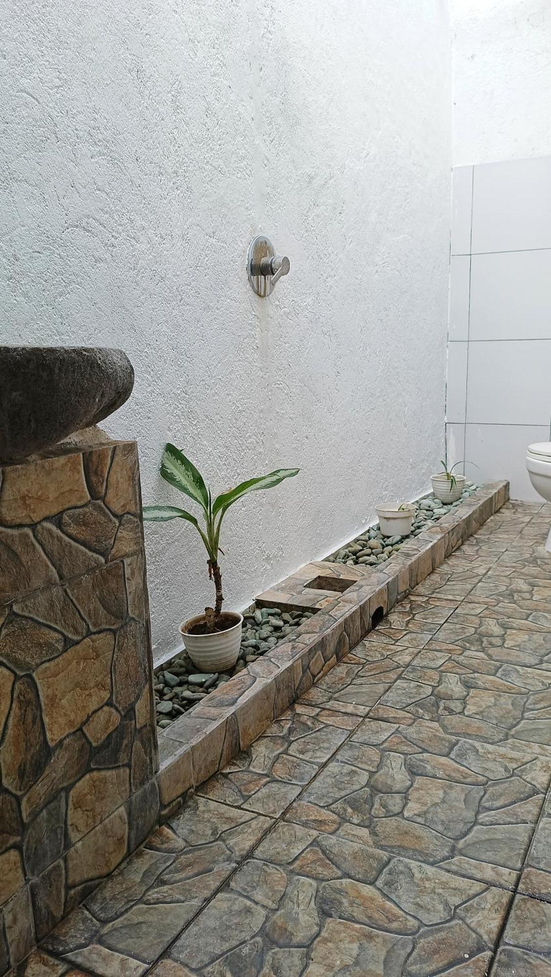 Tiga Spies Hostel Kuta  Exterior photo