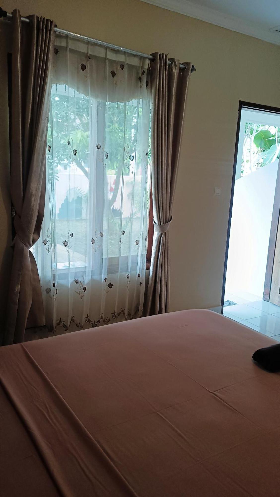 Tiga Spies Hostel Kuta  Exterior photo